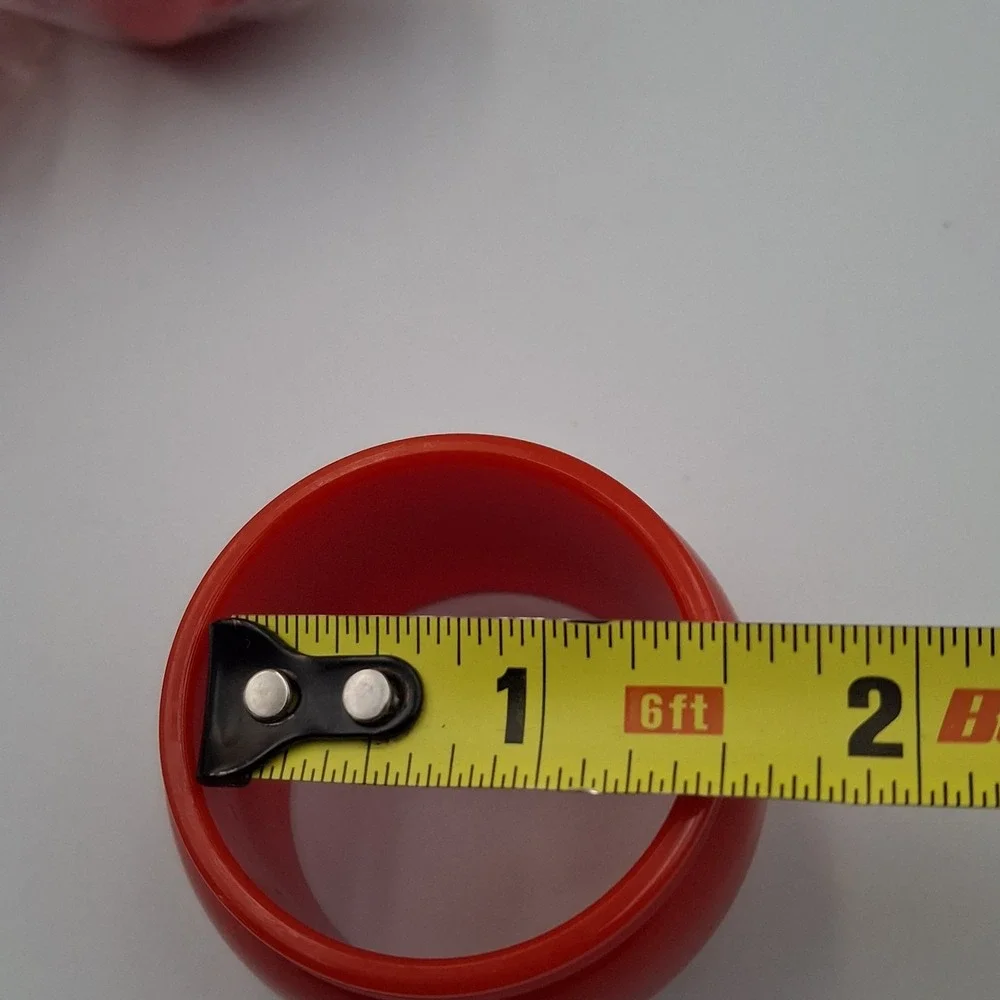 Vintage Set of 8 Red Napkin Rings Round Lucite Acrylic‎ Mid-Century Table Decor